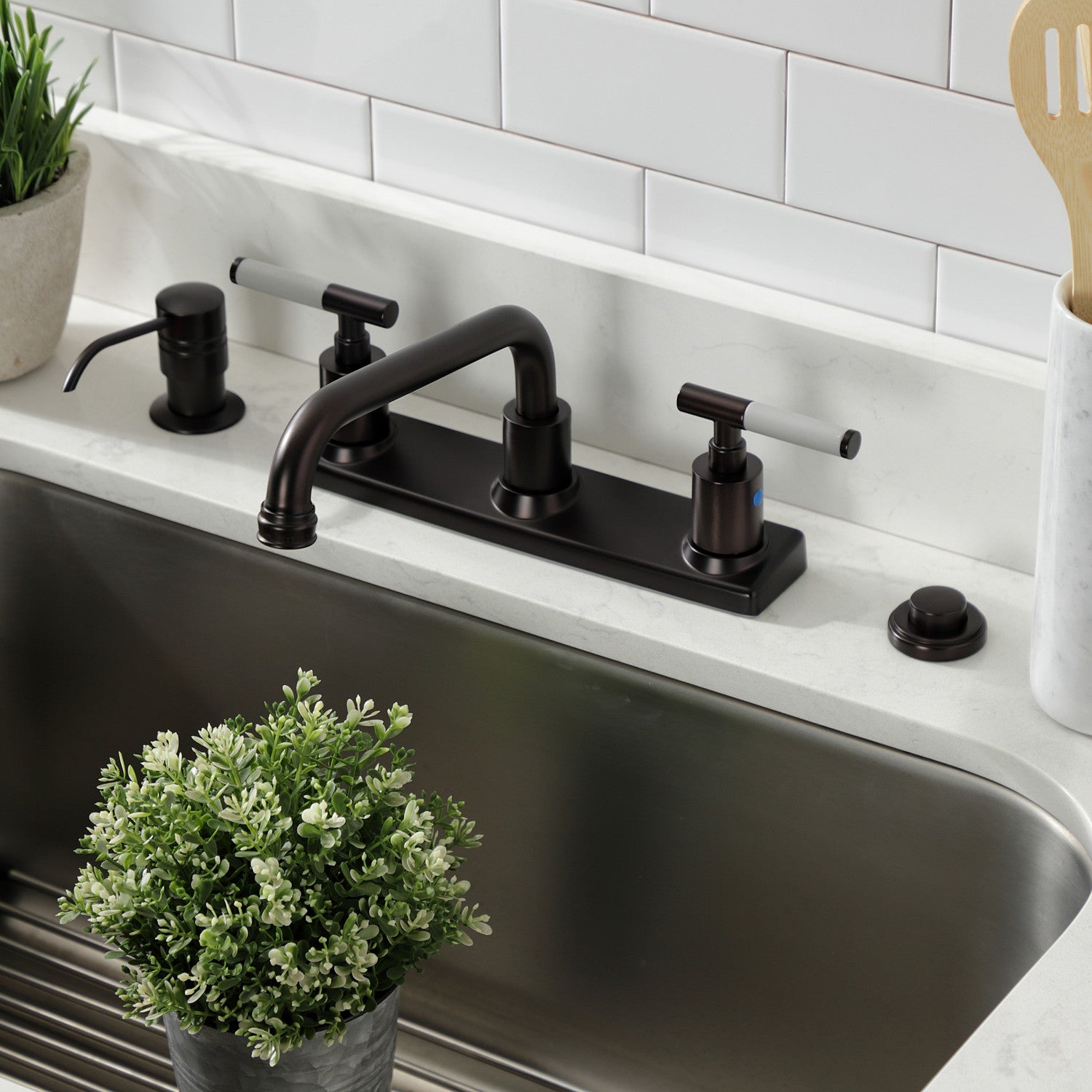 Kingston Sona FB2135CKL - Kaiser Two-Handle 2-Hole 8" Centerset Kitchen Faucet, Oil Rubbed Bronze — thumbnail 3